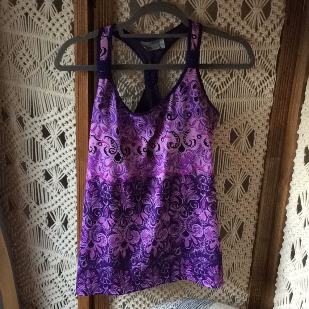 Athleta Size S Purple Floral Paisley workout Top
